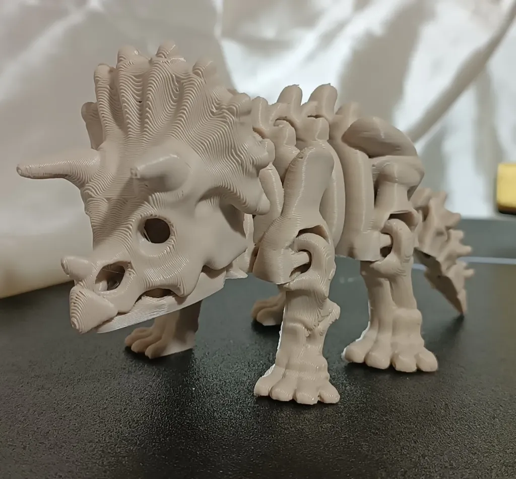 [B] Triceratops - gran